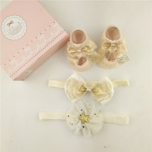Newborn Baby Girls Headband Bow Flowers Cloth Hair Bands Hair Accessories Socks Gift Boxes Three-piece Suit
