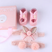 Load image into Gallery viewer, Newborn Baby Girls Headband Bow Flowers Cloth Hair Bands Hair Accessories Socks Gift Boxes Three-piece Suit
