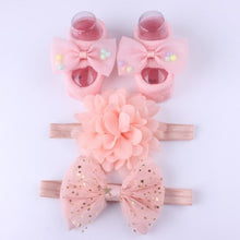 Load image into Gallery viewer, Newborn Baby Girls Headband Bow Flowers Cloth Hair Bands Hair Accessories Socks Gift Boxes Three-piece Suit