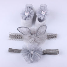 Load image into Gallery viewer, Newborn Baby Girls Headband Bow Flowers Cloth Hair Bands Hair Accessories Socks Gift Boxes Three-piece Suit