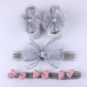 Newborn Baby Girls Headband Bow Flowers Cloth Hair Bands Hair Accessories Socks Gift Boxes Three-piece Suit