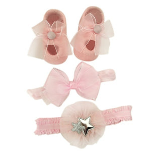 Newborn Baby Girls Headband Bow Flowers Cloth Hair Bands Hair Accessories Socks Gift Boxes Three-piece Suit